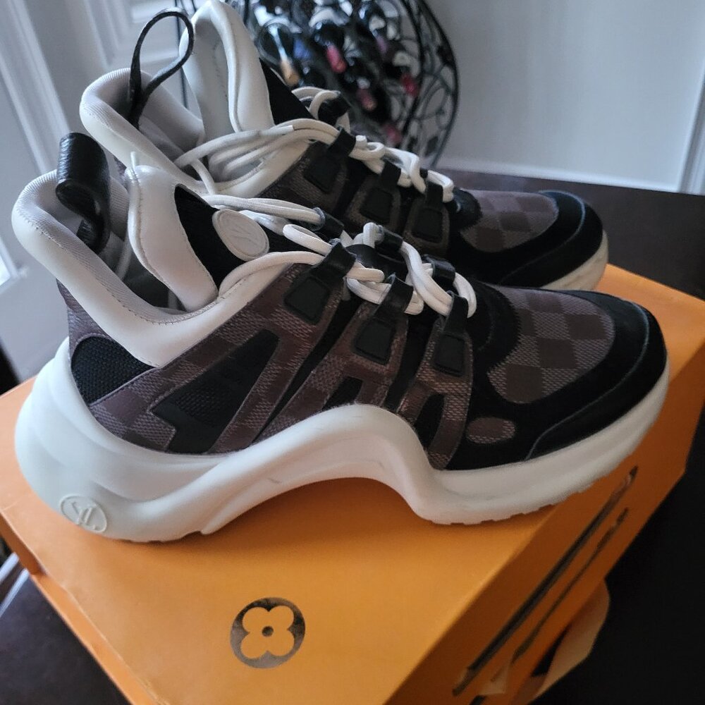 Ladies Running Shoes
